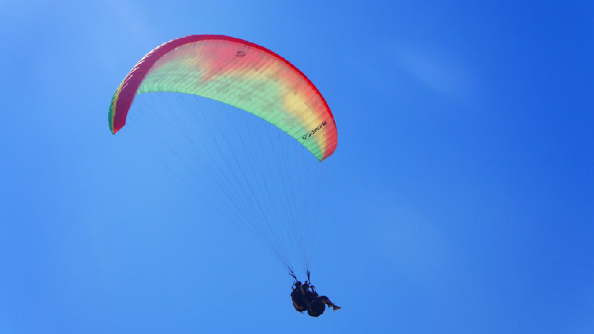 Di Paralayang Jogja, Mau Ngapain Aja Bisa