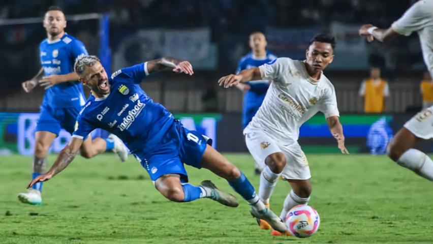Hasil Liga 1 BRI Musim 20242025 Arema FC vs Persib Bandung