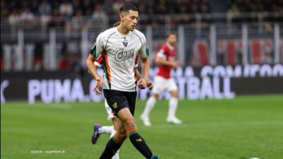 Jay Idzes bermain di Venezia