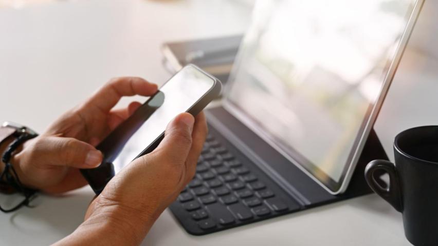 data seluler tidak muncul