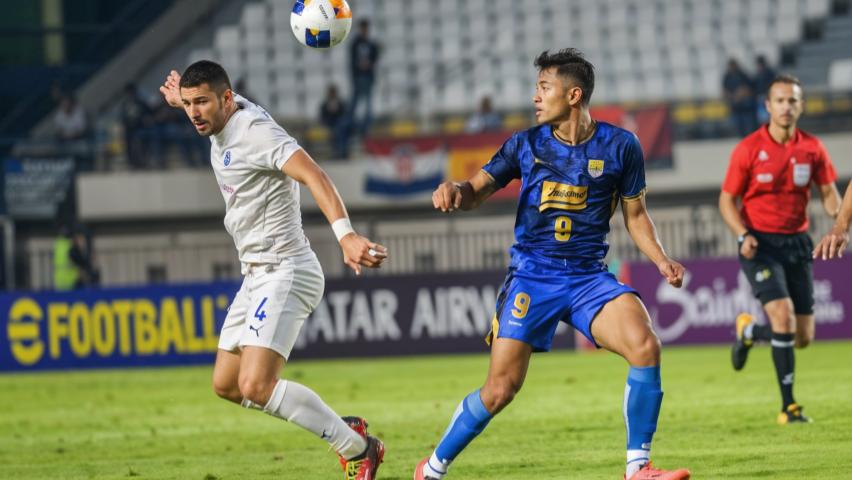 Persib Bandung di pucuk Klasemen