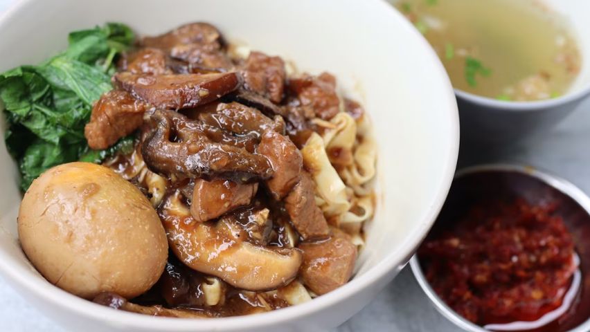 25 Kuliner Khas Semarang, Nomor 11 Kesukaannya Cardi B