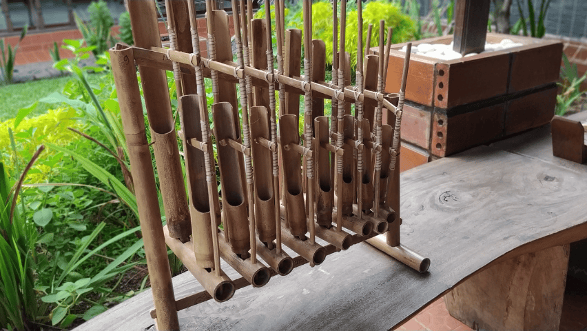 alat musik idiophone