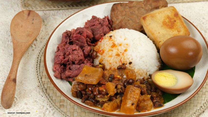 20 Tempat Makan Gudeg Jogja Wajib Coba