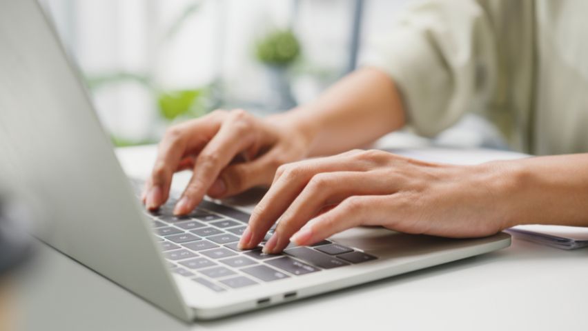 contoh perangkat keras