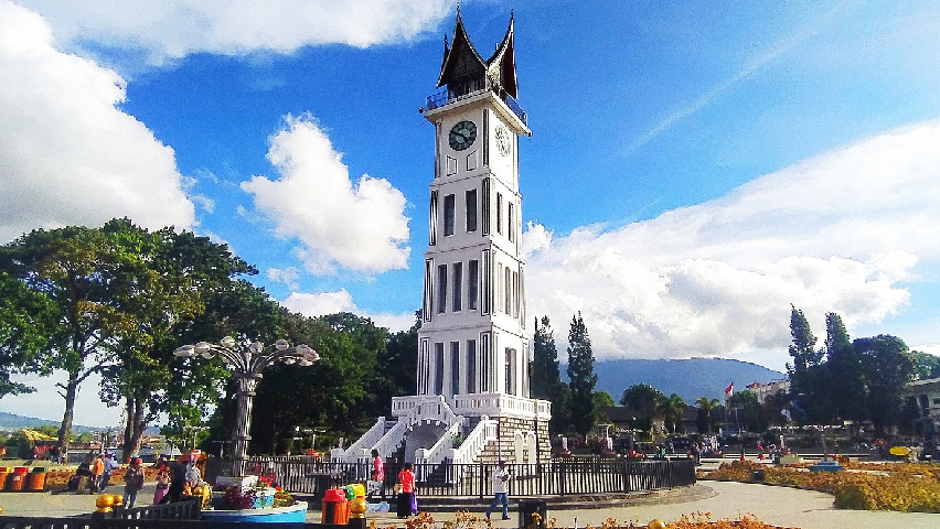 Jam Gadang Bukan di Padang Cari Tahu Lokasi, Sejarah, dan Keunikannya