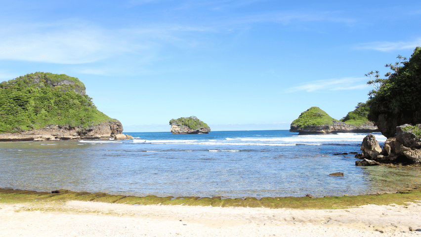 pantai di malang