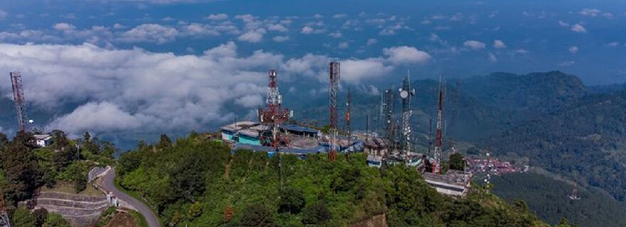 Gunung Telomoyo Healing Anti-Ribet Naik Mobil Sampai Puncak