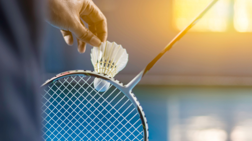 raket badminton