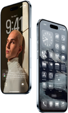 Dua perangkat iPhone Air, eksterior depan, eksterior samping, bentuk tipis, Layar Terkunci, fitur kecerdasan visual sedang digunakan
