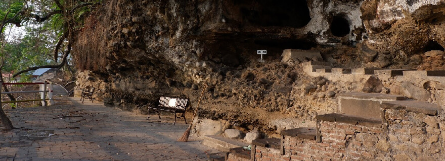 Goa Kreo Semarang: The Mystery of the Monkey Guardian Legend