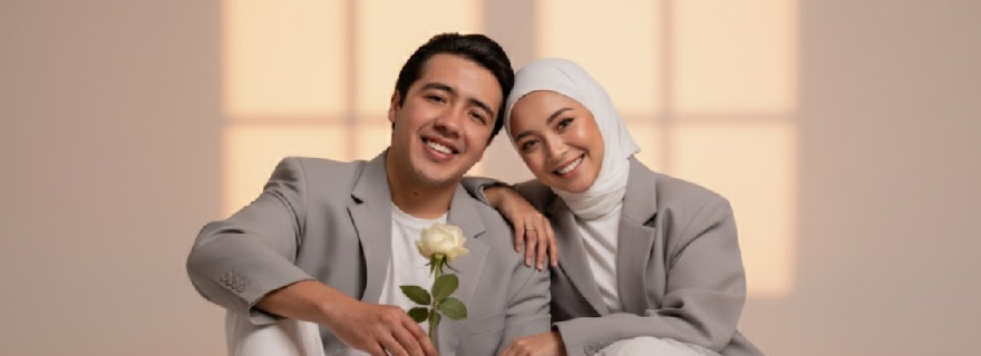 prompt gemini ai pasangan prewedding