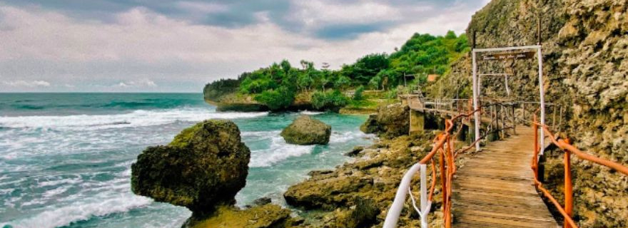 Pantai Mbuluk Hidden Gem Jogja Rasa Private Beach!
