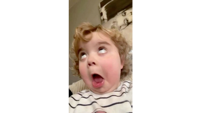 Stiker WA Lucu Anak Kecil #6.